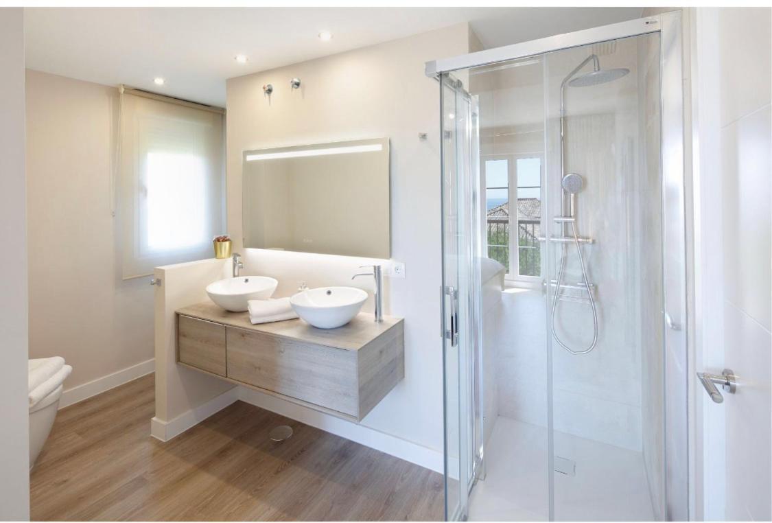 Amazing Duplex Next To The Beach In Marbella Luaran gambar