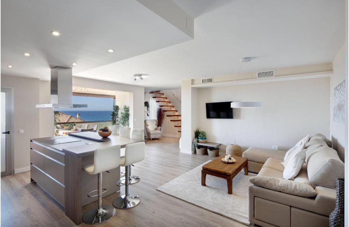 Amazing Duplex Next To The Beach In Marbella Luaran gambar